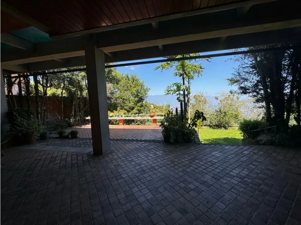 Se vende casa 850m2 La Lagunita 0581 - 22