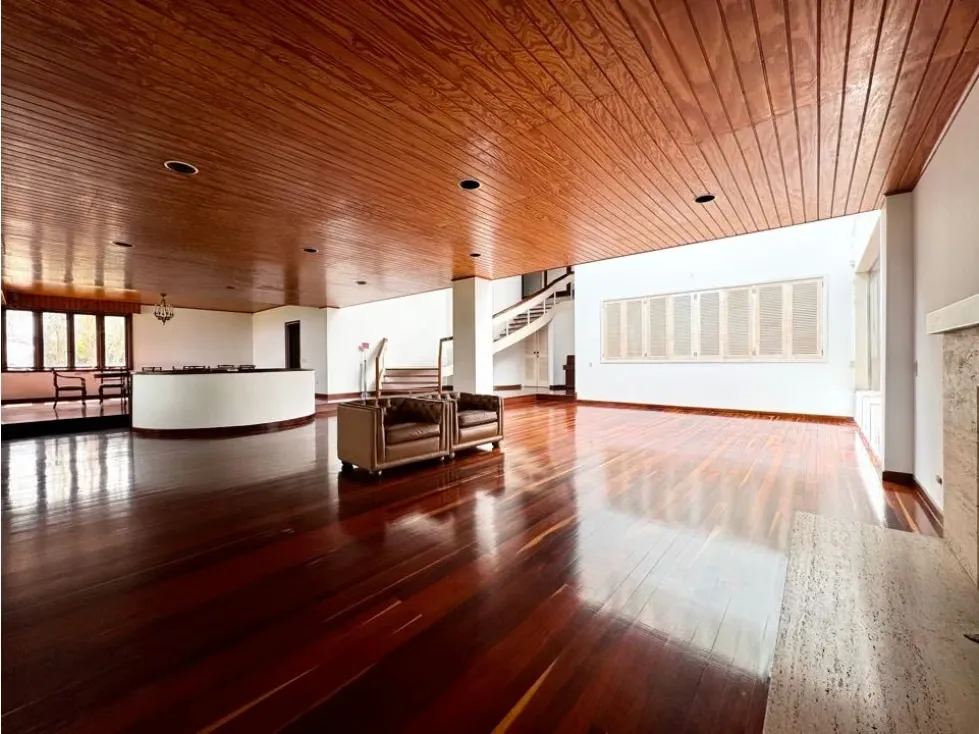 Se vende casa 850m2 La Lagunita 0581 - 9