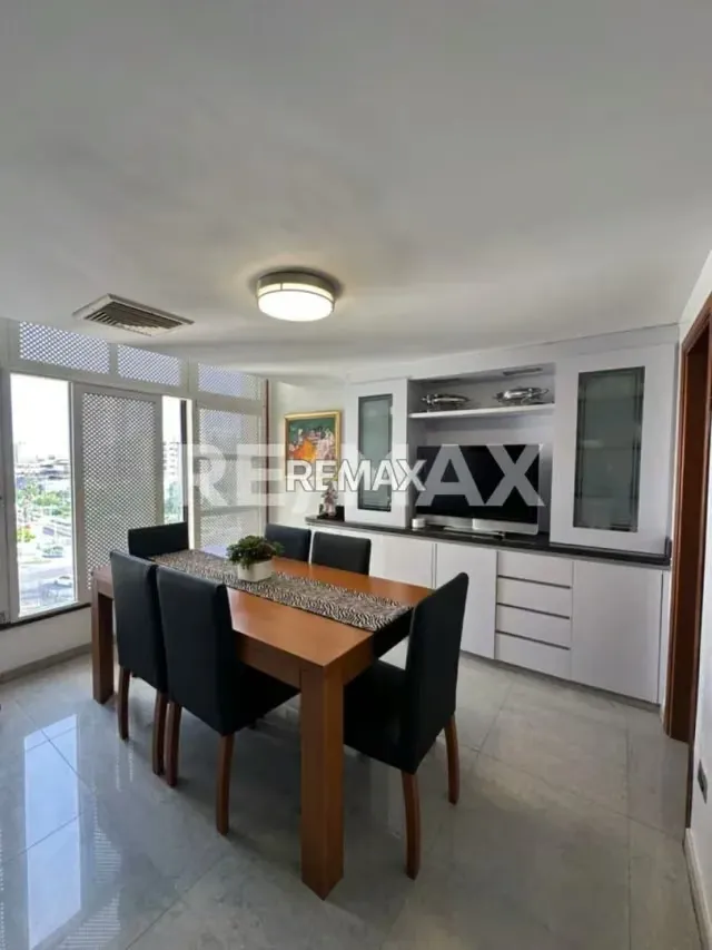 Apartamento en Venta Edif. Alcazaba Sector La Lago - 9