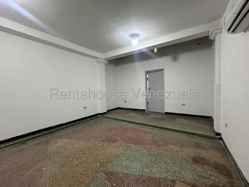 Oficina en Venta en Paraiso, Zulia - 82