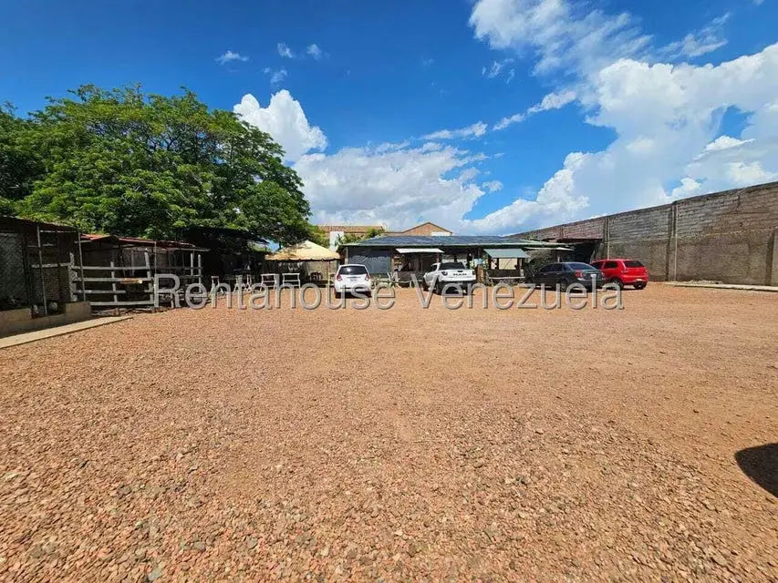 Terreno (Comercial) en Venta en Centro, Falcon - 14