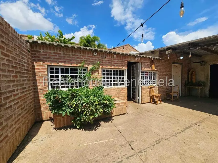 Terreno (Comercial) en Venta en Centro, Falcon - 3