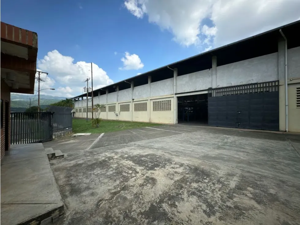 VENDO GALPÓN 5.000m2 CHARALLAVE - 15