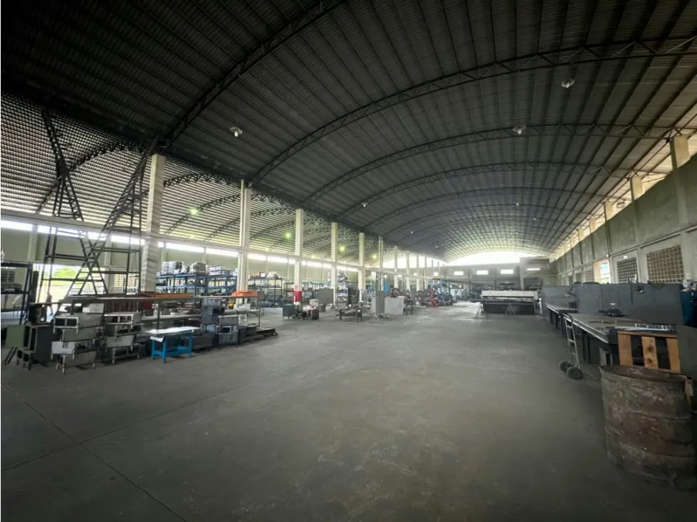 VENDO GALPÓN 5.000m2 CHARALLAVE - 3