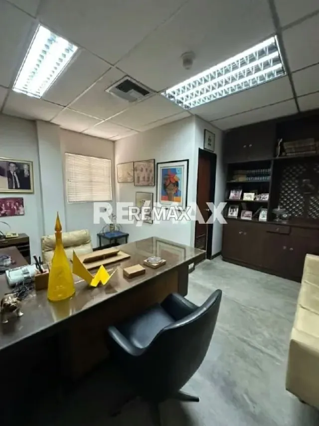 Concesionario en Venta Av. Bella Vista - 6