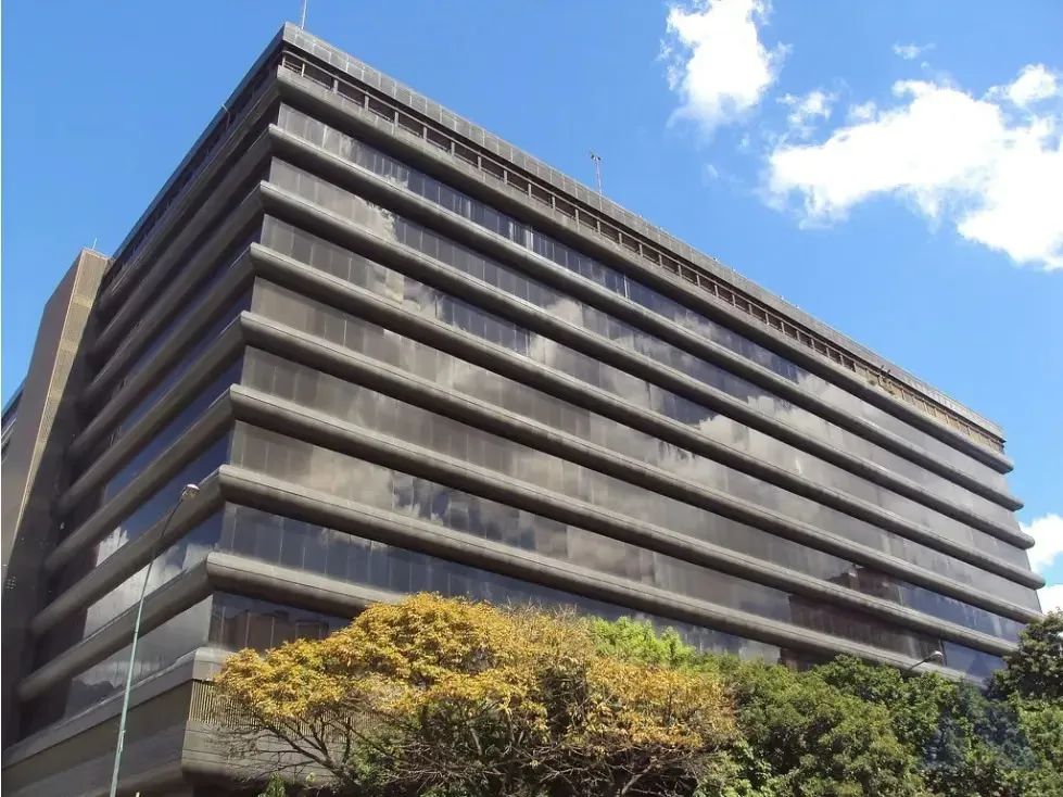 Se vende oficina 258m2 Centro Seguros La Paz La California 4628
