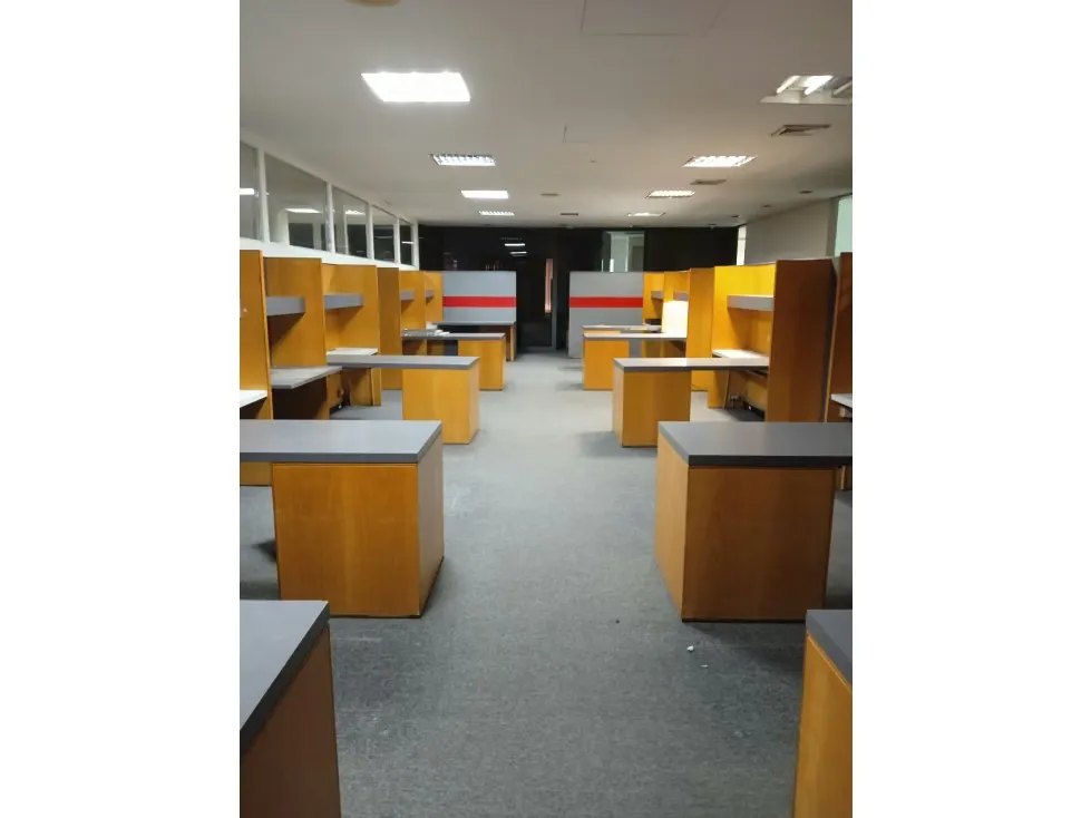 Alquiler oficina 865m2 Centro Seguros la Paz Boleita 5024 - 8