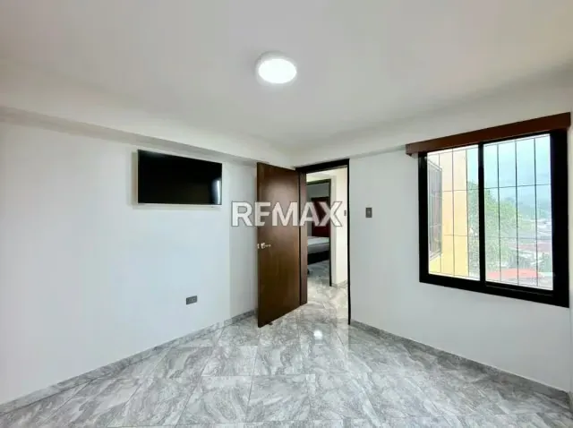 Apartamento en Residencias Fiallo Piso 6 - 11