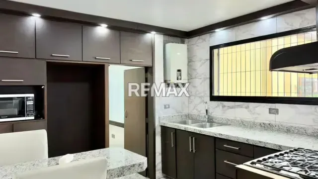 Apartamento en Residencias Fiallo Piso 6 - 14