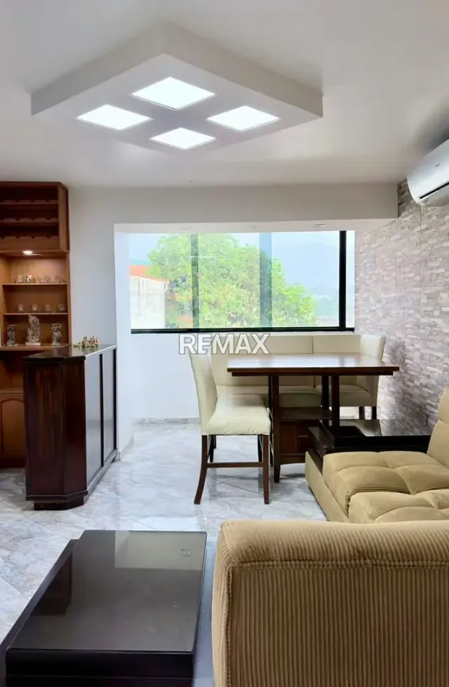 Apartamento en Residencias Fiallo Piso 6 - 4