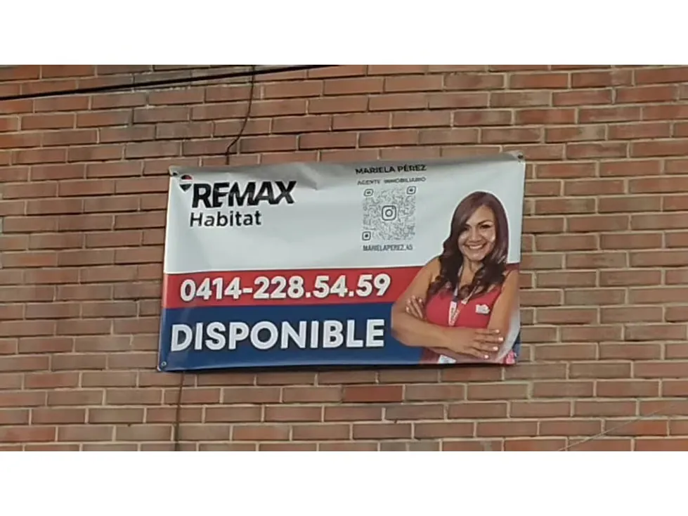 Alquiler de Local Comercial en Catia 200 metros.2500$ - 2