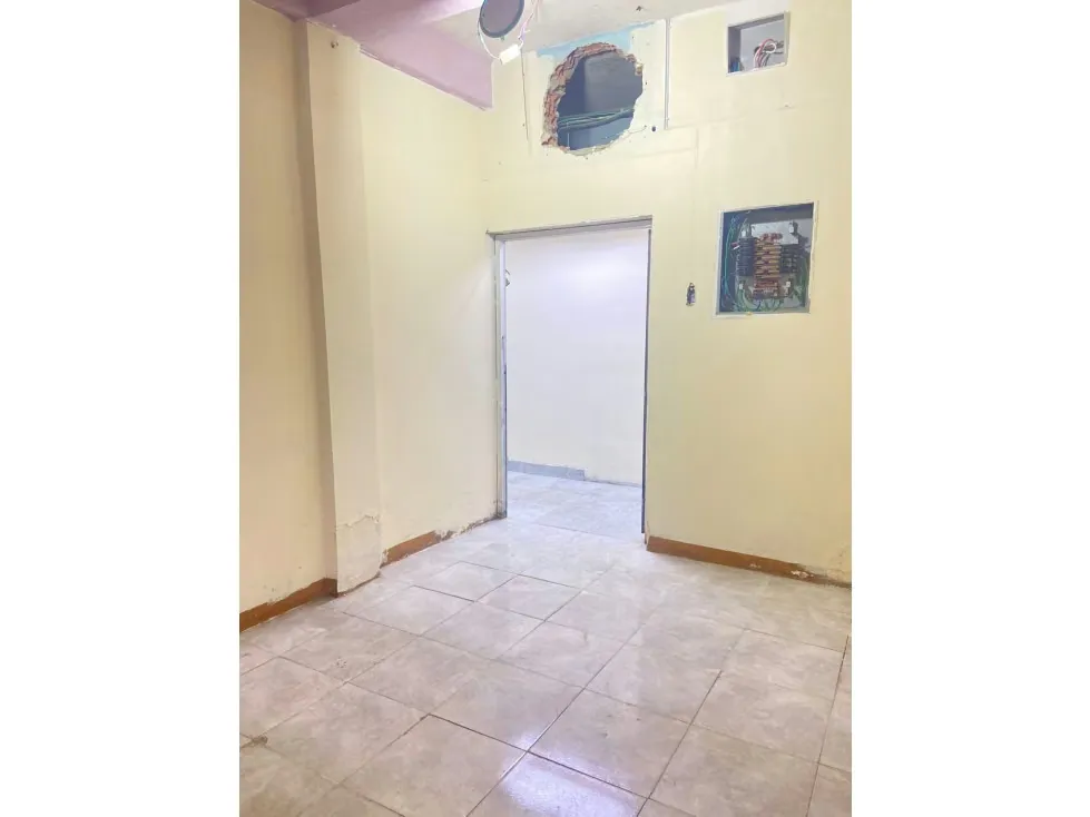 Alquiler de Local Comercial en Catia 200 metros.2500$ - 7