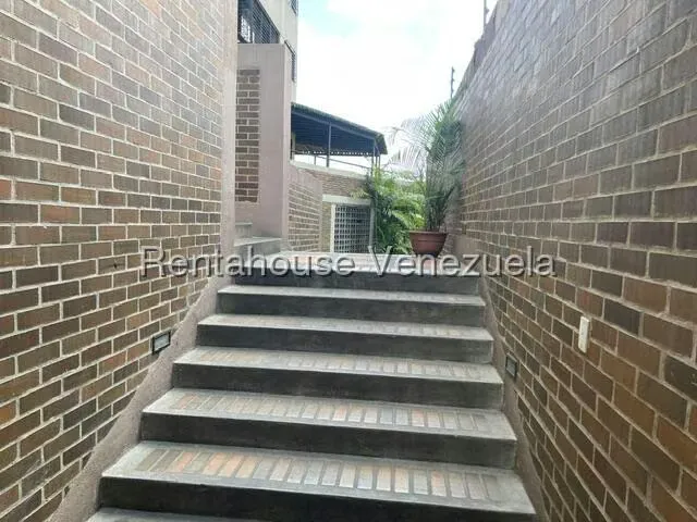 Apartamento (1 Nivel) en Venta en Lomas del Avila, Distrito Metropolitano - 2