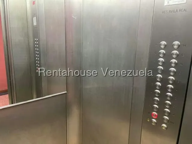 Apartamento (1 Nivel) en Venta en Lomas del Avila, Distrito Metropolitano - 12