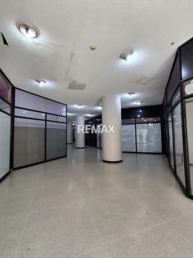 Venta de Oficina en Bello Monte Centro Caroní - 4