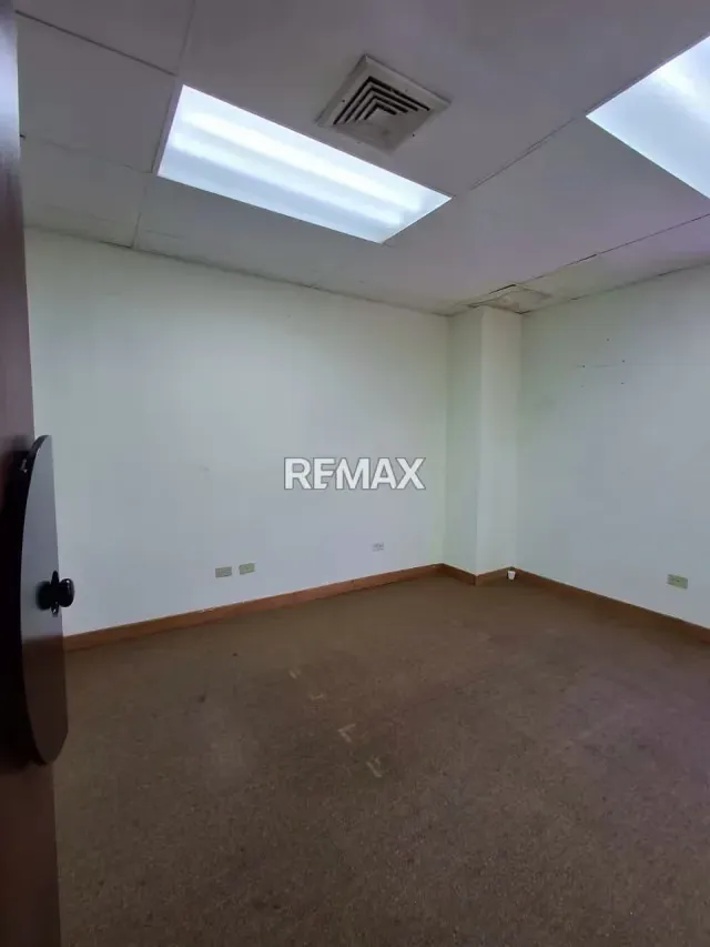Venta de Oficina en Bello Monte Centro Caroní - 7