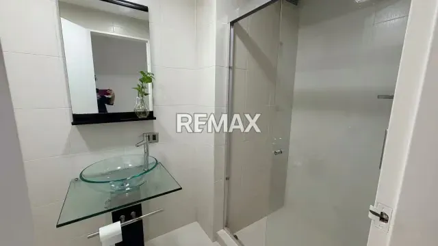 HERMOSO APARTAMENTO DE LUJO EN VENTA EN LAS MERCEDES. - 4