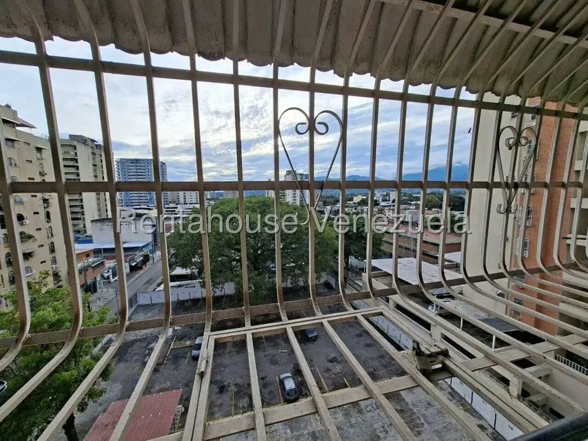 Apartamento (1 Nivel) en Venta en Avenida Bolivar, Aragua - 23
