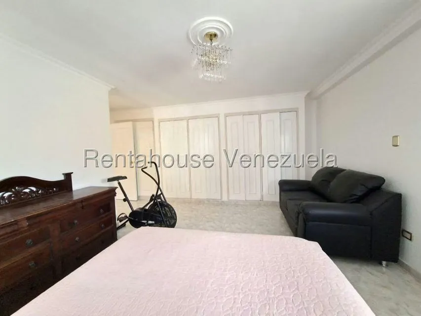 Apartamento (1 Nivel) en Venta en Avenida Bolivar, Aragua - 30
