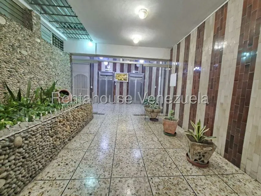 Apartamento (1 Nivel) en Venta en Avenida Bolivar, Aragua - 41