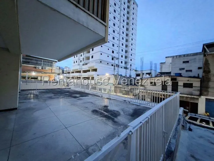 Apartamento (1 Nivel) en Venta en Avenida Bolivar, Aragua - 43