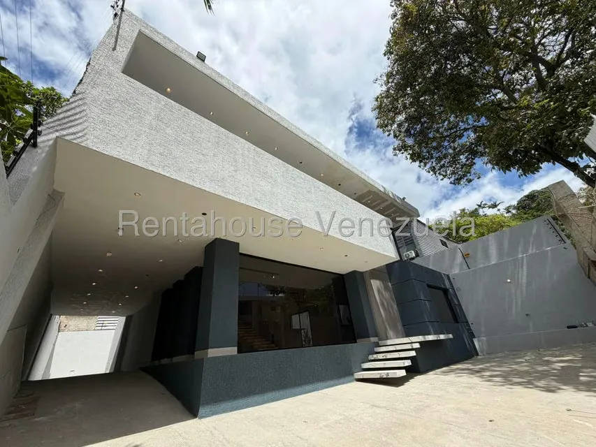 Casa (Contemporaneo) en Venta en San Roman, Distrito Metropolitano - 2