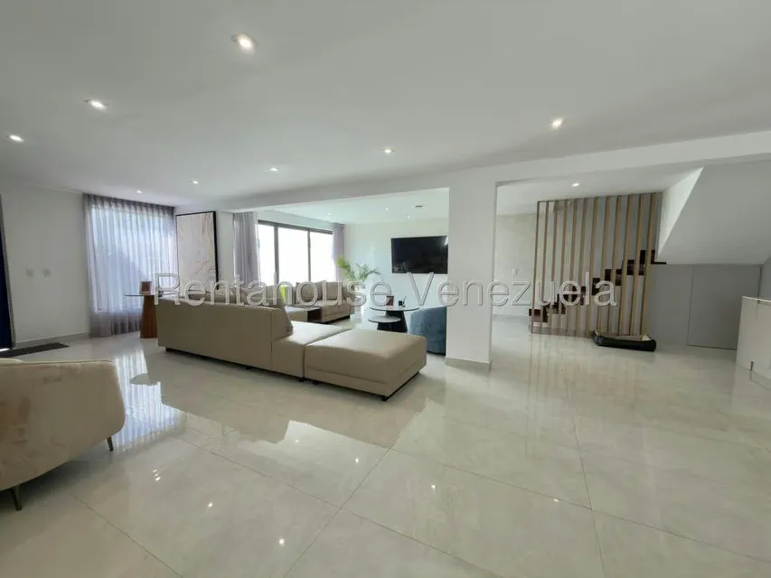 Casa (1 Nivel) en Venta en El Cafetal, Distrito Metropolitano - 12