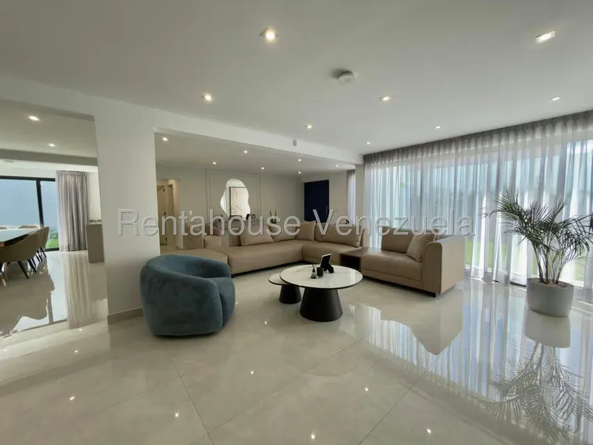 Casa (1 Nivel) en Venta en El Cafetal, Distrito Metropolitano - 15