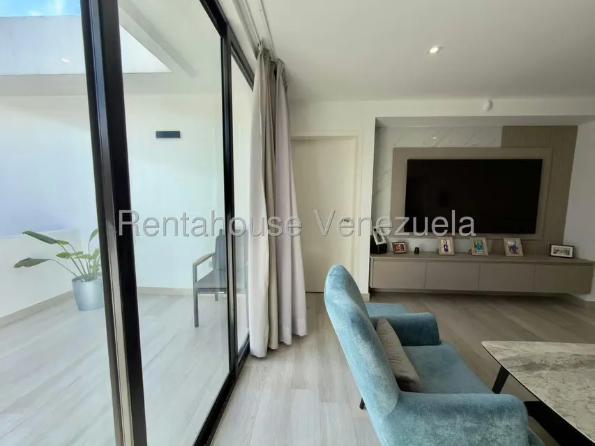Casa (1 Nivel) en Venta en El Cafetal, Distrito Metropolitano - 21