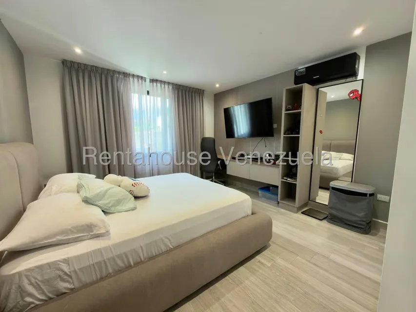 Casa (1 Nivel) en Venta en El Cafetal, Distrito Metropolitano - 27