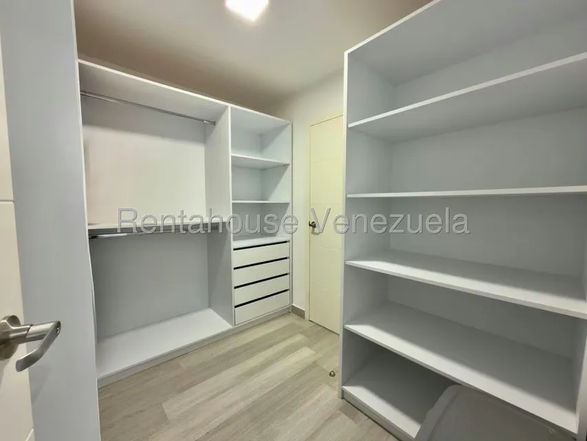 Casa (1 Nivel) en Venta en El Cafetal, Distrito Metropolitano - 31