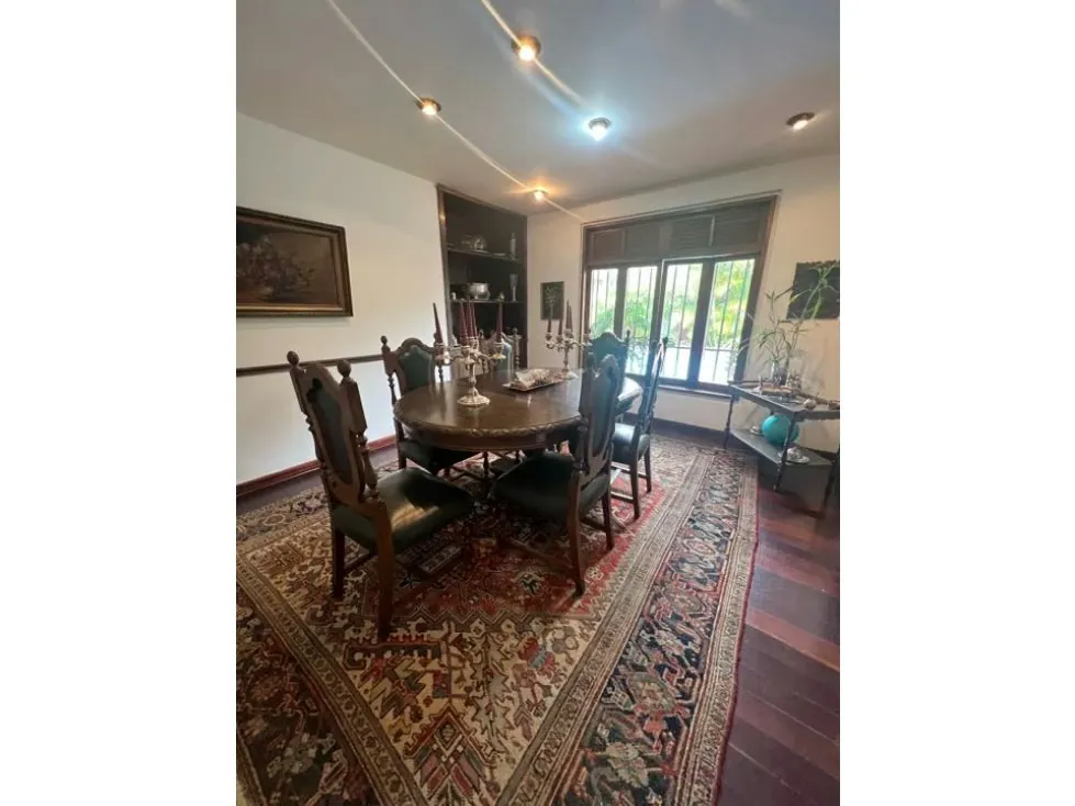 Se Vende o Alquila casa 400m2 4h+2s/4b/3p Cerro Verde 7262 - 5