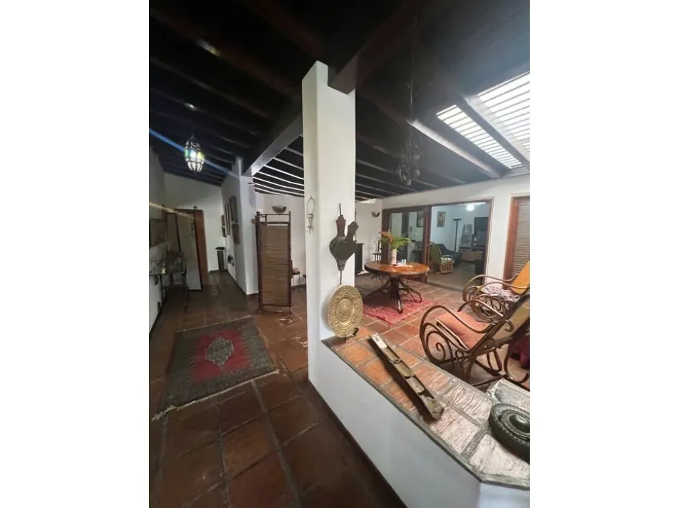 Se Vende o Alquila casa 400m2 4h+2s/4b/3p Cerro Verde 7262 - 10