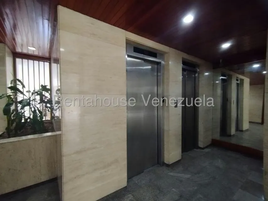 Apartamento (1 Nivel) en Venta en Monterrey, Distrito Metropolitano - 27