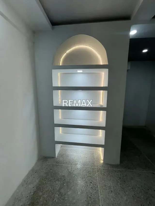 Local comercial en Alquiler, ubicado en el centro comercial Terrazas, los Chaimas - 6