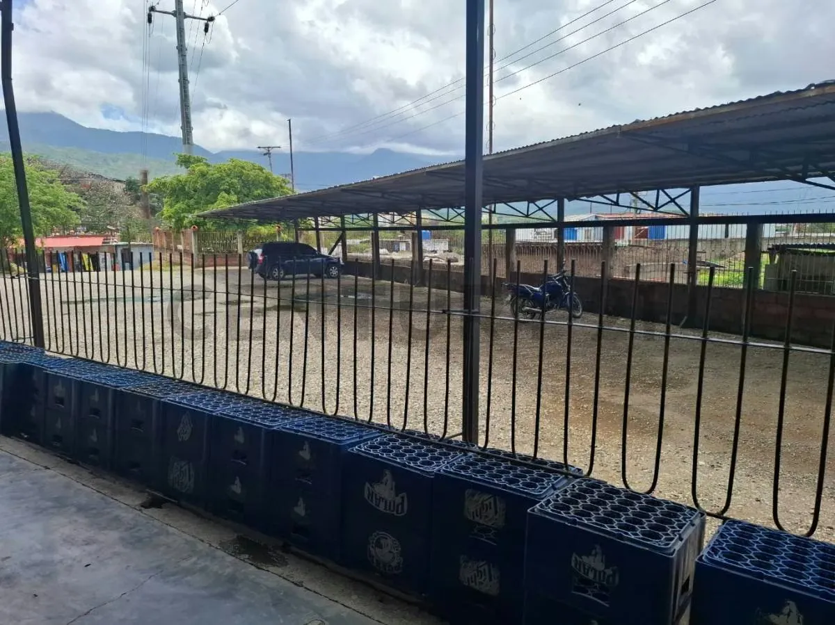 Excelente Terreno con Local Comercial en Venta – Guarenas - 18