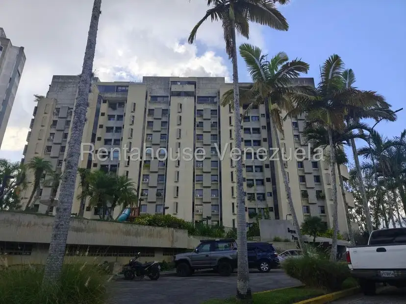 Apartamento (1 Nivel) en Alquiler en Los Naranjos del Cafetal, Distrito Metropolitano