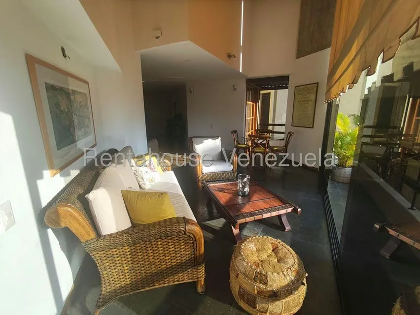 Apartamento (1 Nivel) en Alquiler en Los Naranjos del Cafetal, Distrito Metropolitano - 16