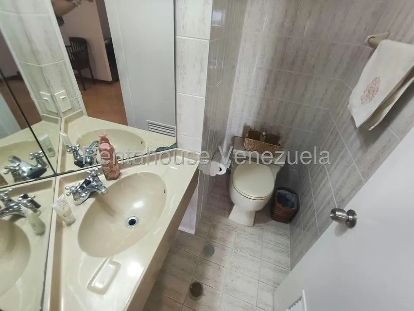 Apartamento (1 Nivel) en Alquiler en Los Naranjos del Cafetal, Distrito Metropolitano - 18