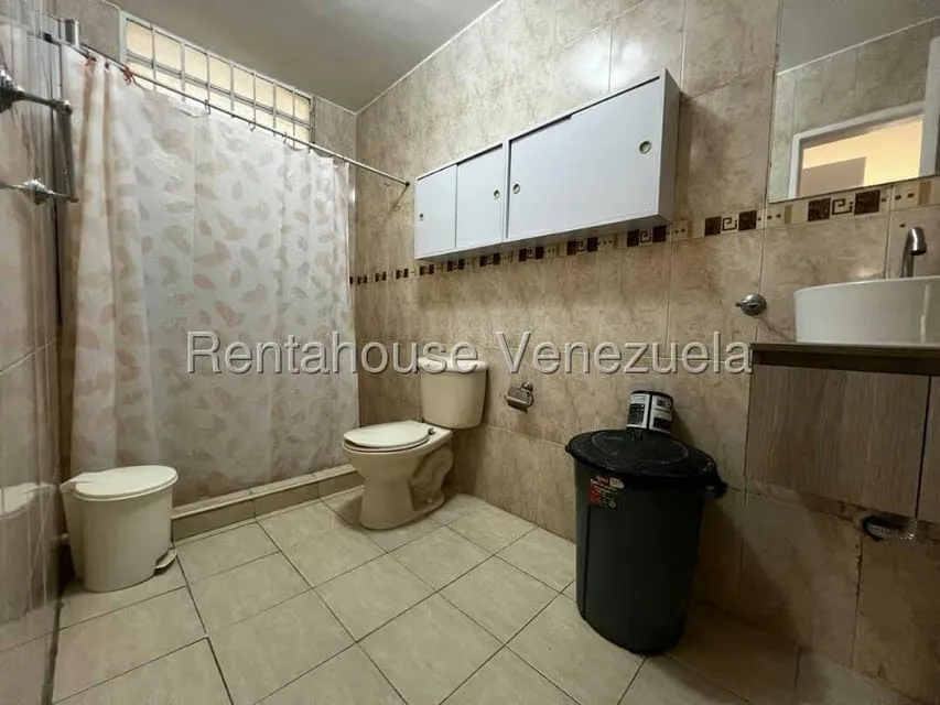 Apartamento (1 Nivel) en Alquiler en Los Caobos, Distrito Metropolitano - 17