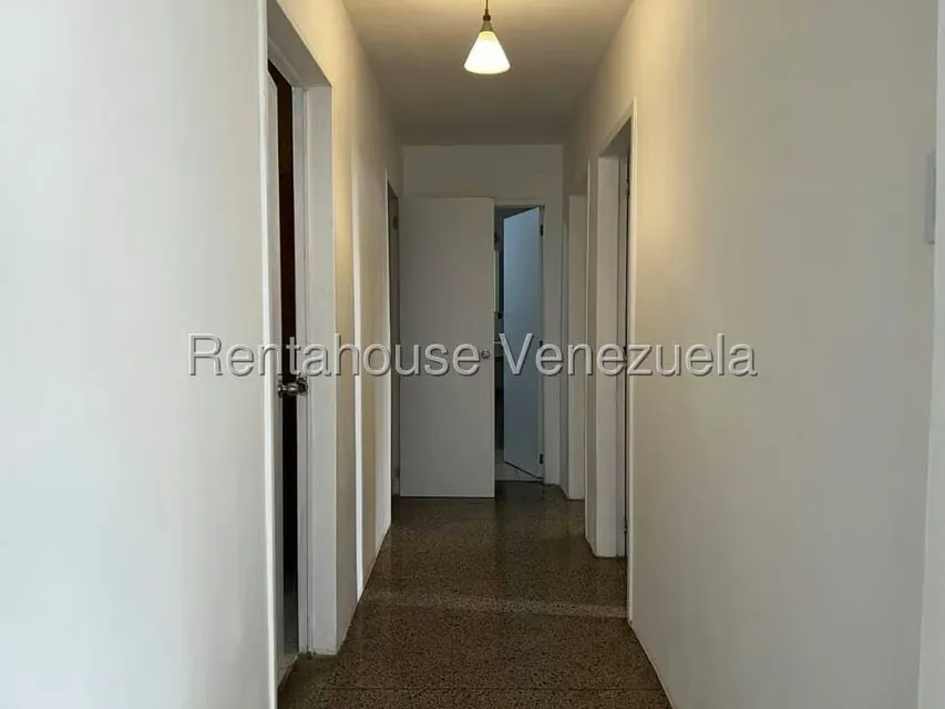 Apartamento (1 Nivel) en Alquiler en Los Caobos, Distrito Metropolitano - 10