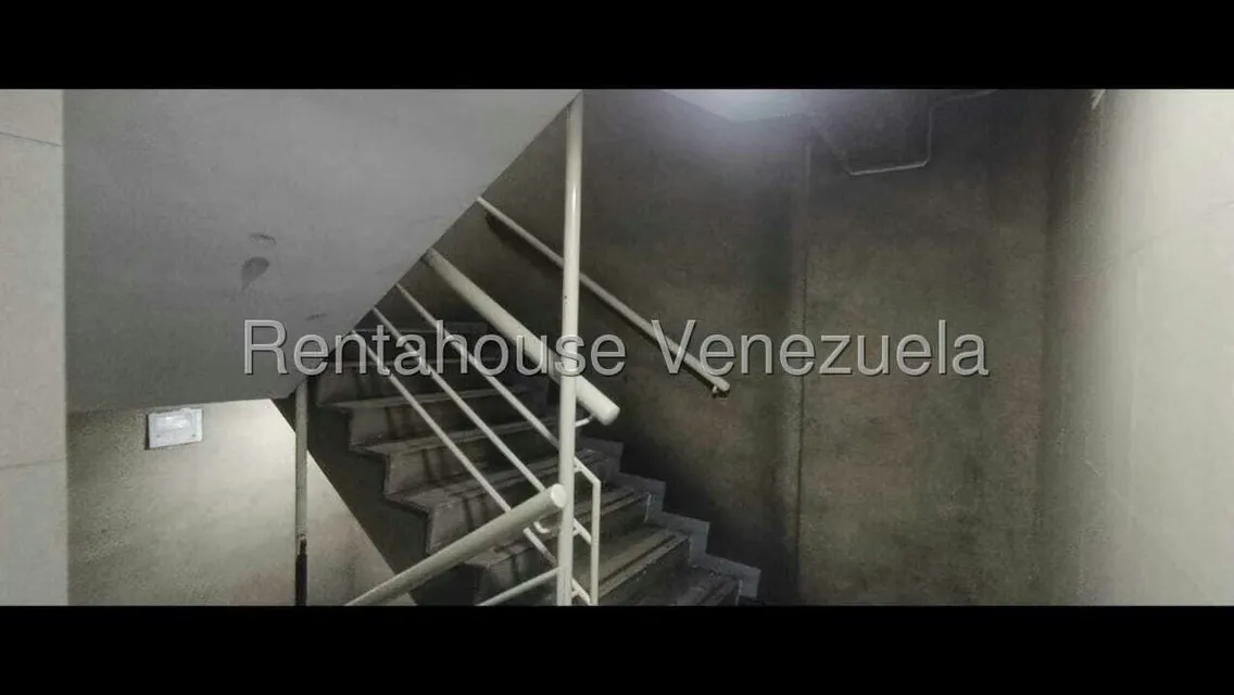 Apartamento (1 Nivel) en Alquiler en El Recreo, Distrito Metropolitano - 15