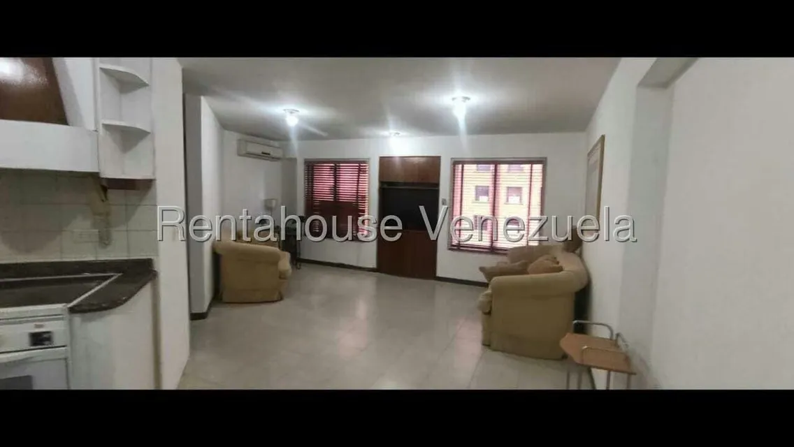 Apartamento (1 Nivel) en Alquiler en El Recreo, Distrito Metropolitano - 6