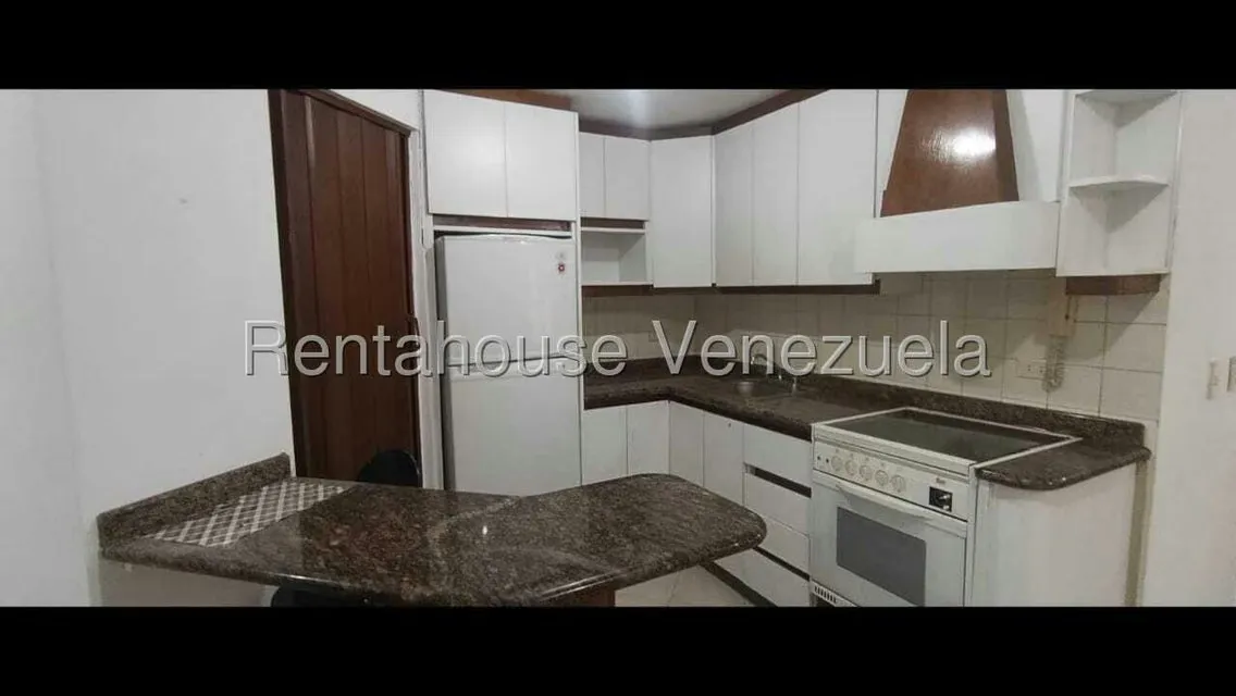 Apartamento (1 Nivel) en Alquiler en El Recreo, Distrito Metropolitano - 8