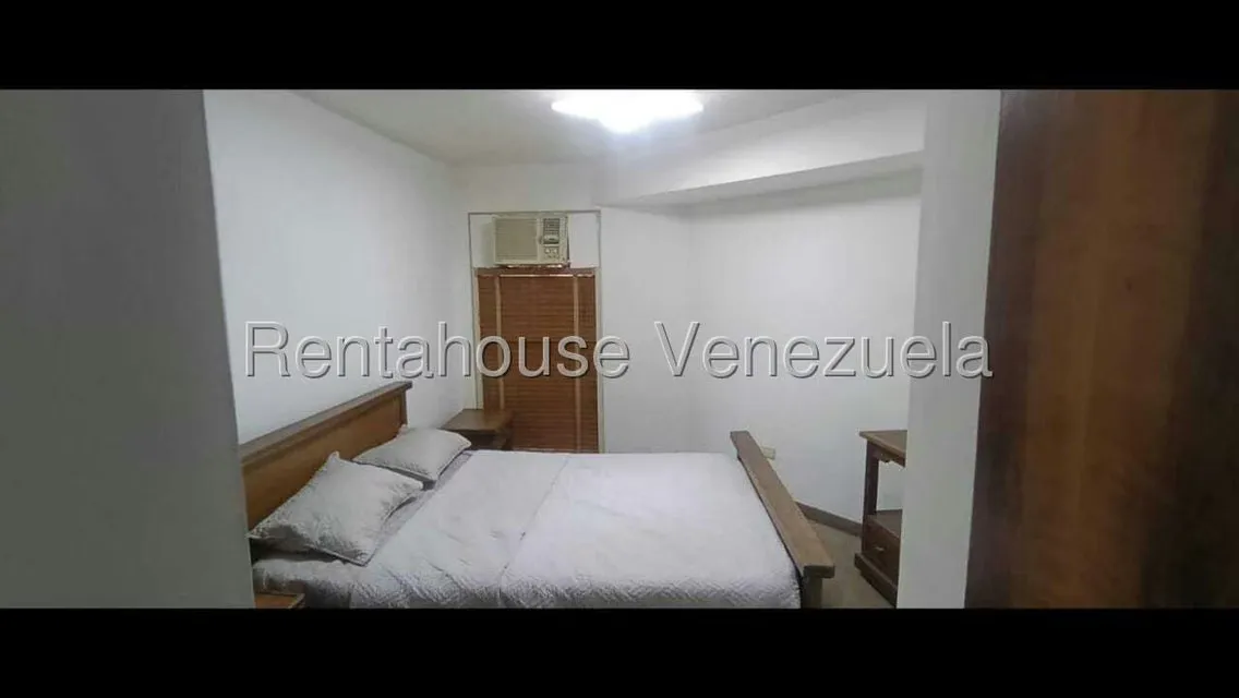 Apartamento (1 Nivel) en Alquiler en El Recreo, Distrito Metropolitano - 9