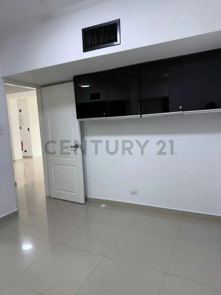Century 21 en Alquiler Local en Lecheria a pie de la calle Nueva Esparta - 12