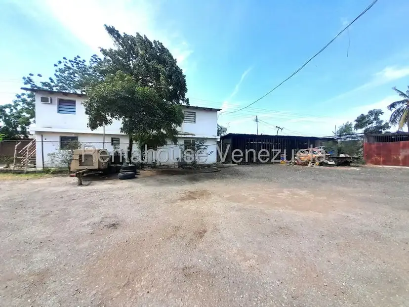 Comercial (Galpon - Deposito) en Venta en Monsenor Iturriza, Falcon