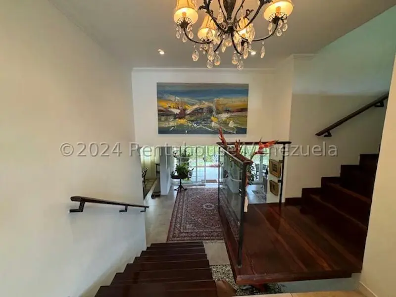 Casa (Duplex) en Venta en Prados del Este, Distrito Metropolitano - 11