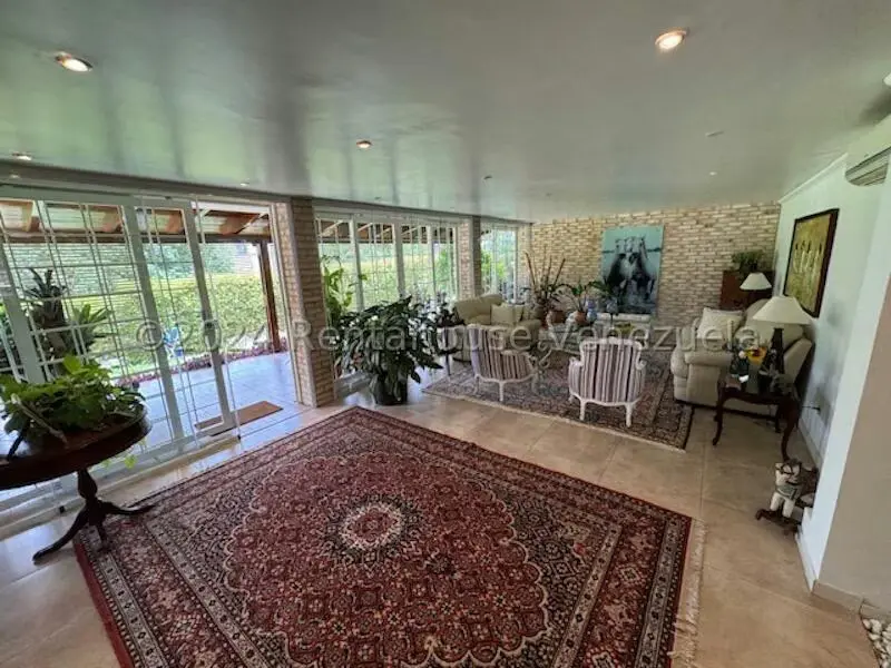 Casa (Duplex) en Venta en Prados del Este, Distrito Metropolitano - 13