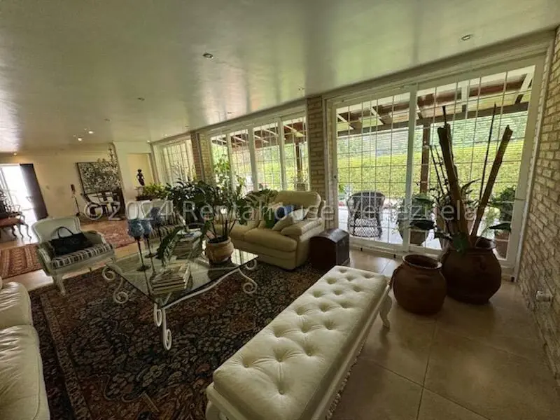 Casa (Duplex) en Venta en Prados del Este, Distrito Metropolitano - 14